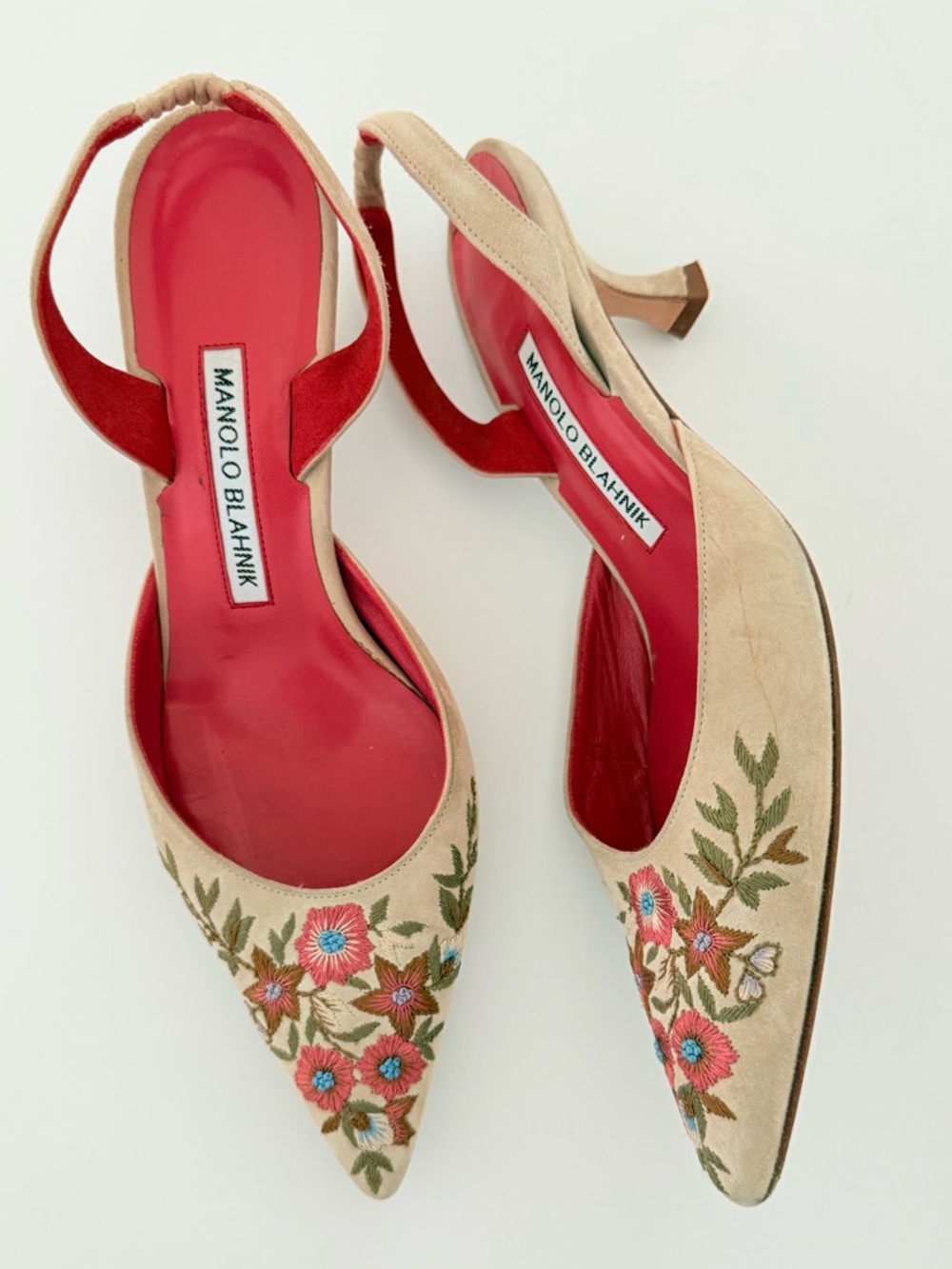 Manolo Blahnik Carolyne Floral Embroidered Slingback Pumps Beige Suede  EU 37 - Picture 2 of 10